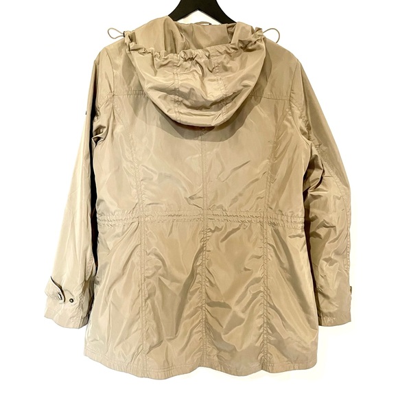 Michael Kors cinch-waist hooded anorak - Picture 2 of 11